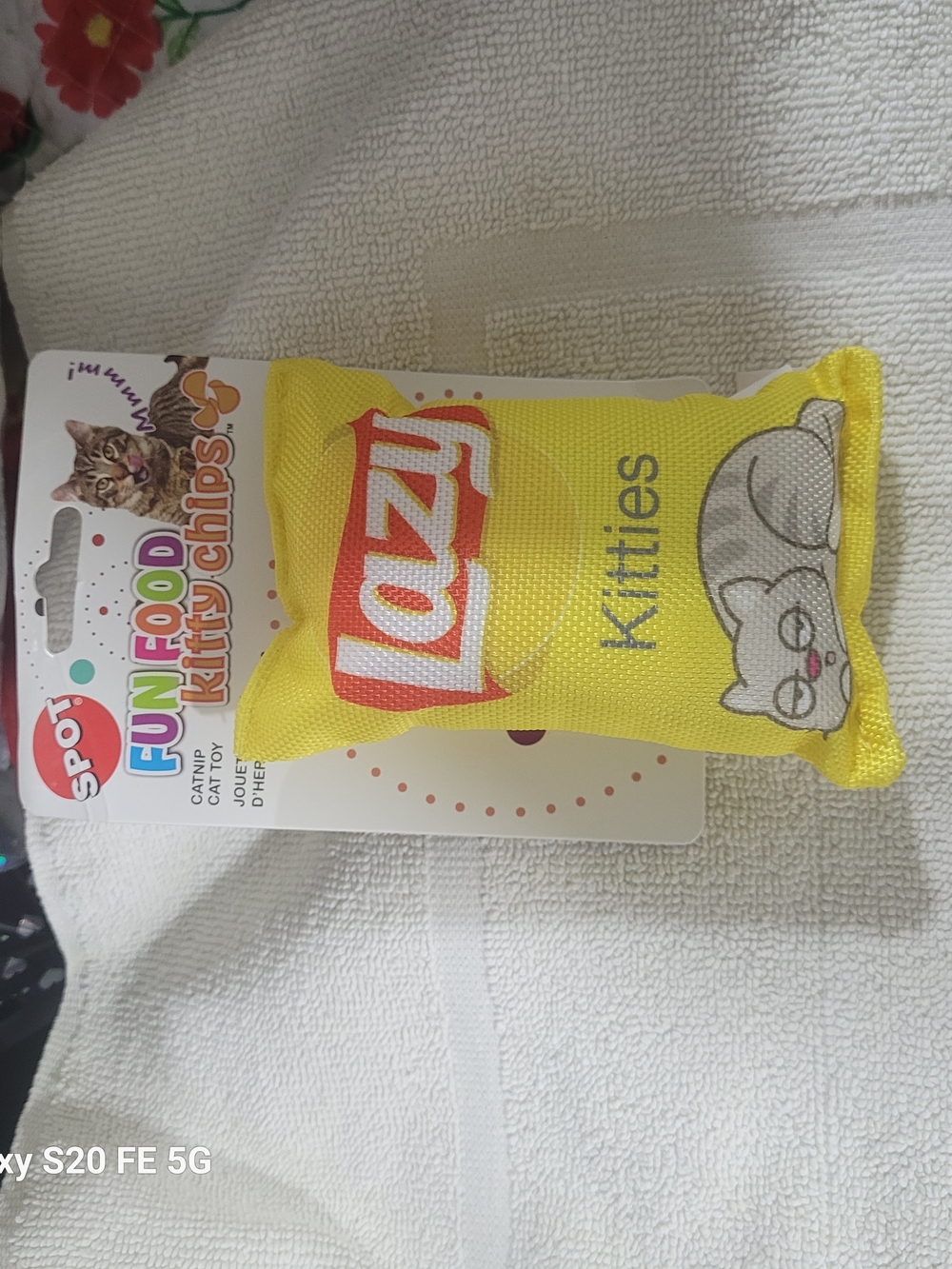 Source Unknown Yellow 'Lazy Kitties' Catnip Toy